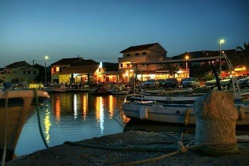 Holiday Home Ruda Винишче Экстерьер фото