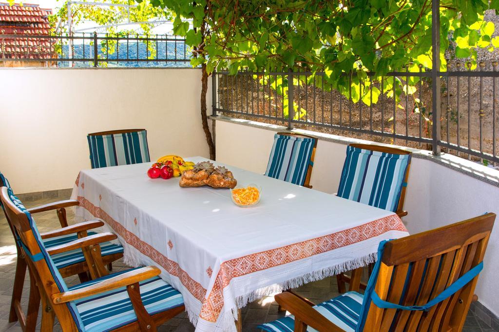 Holiday Home Ruda Винишче Экстерьер фото