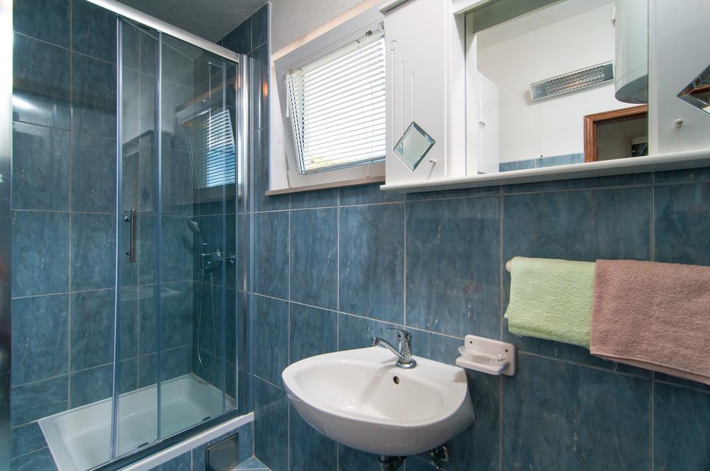Holiday Home Ruda Винишче Экстерьер фото